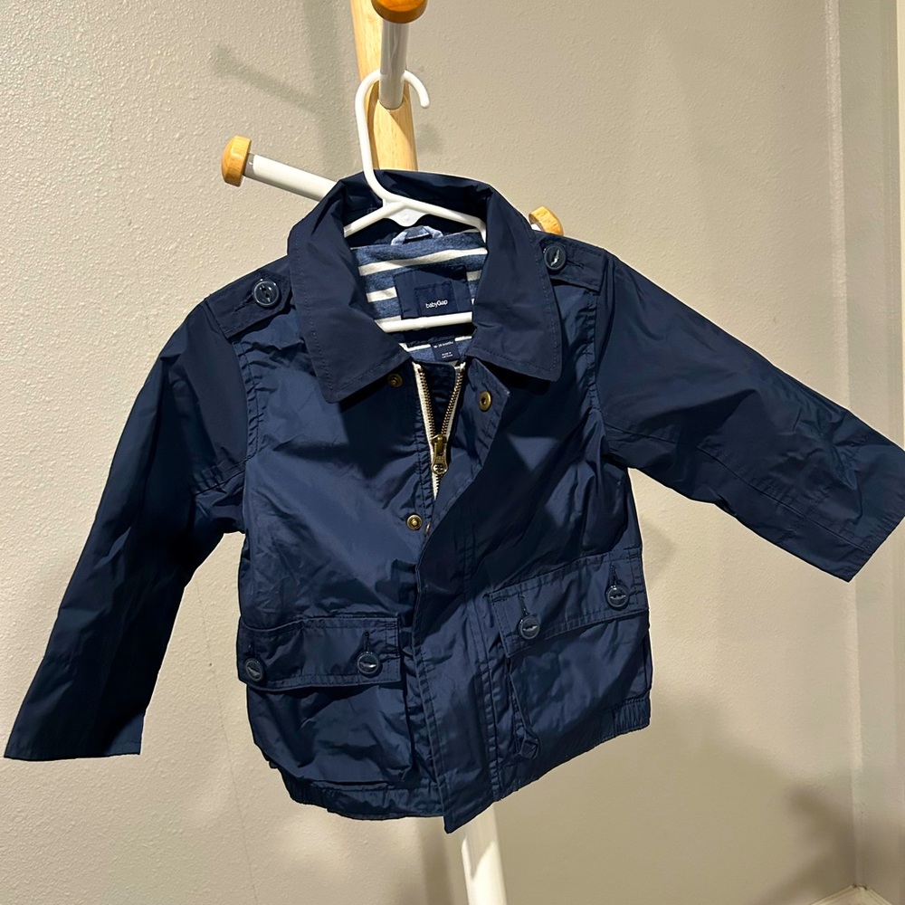 Gap factory navy blue rain coat. Size 18-24 months